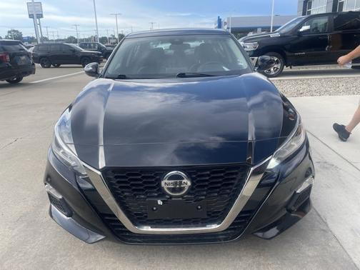 2020 Nissan Altima 2.5 SR