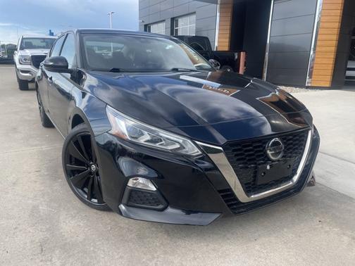 2020 Nissan Altima 2.5 SR