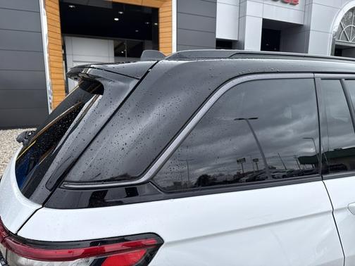 2026 Jeep Grand Cherokee Altitude