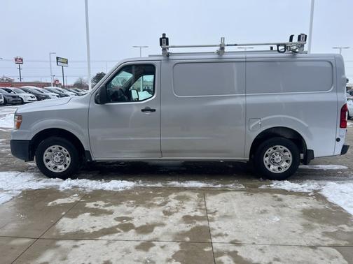 2016 Nissan NV Cargo NV2500 HD SV