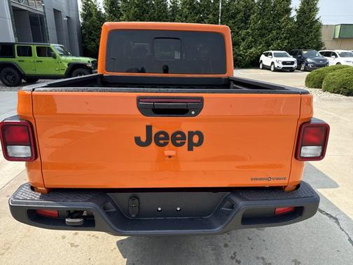 2025 Jeep Gladiator High Tide