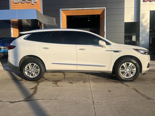 2020 Buick Enclave Essence