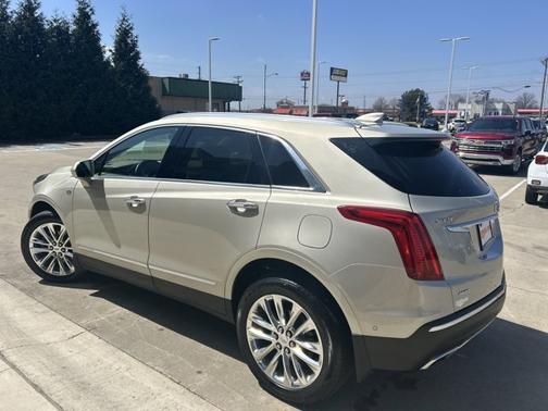 2017 Cadillac XT5 Platinum AWD