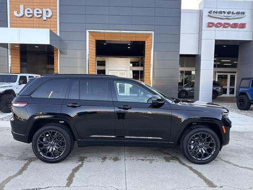 2025 Jeep Grand Cherokee Summit Reserve