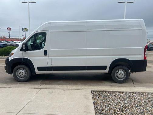 Bright White Clearcoat 2025 RAM ProMaster 2500 Tradesman