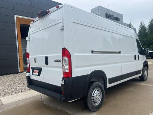 Bright White Clearcoat 2025 RAM ProMaster 2500 Tradesman