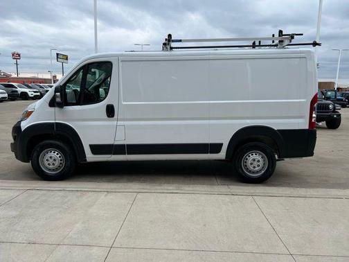 Bright White 2025 RAM ProMaster 2500 Tradesman