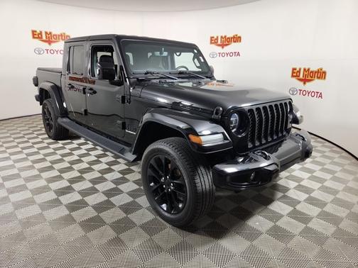Black Clearcoat 2022 Jeep Gladiator High Altitude 4x4