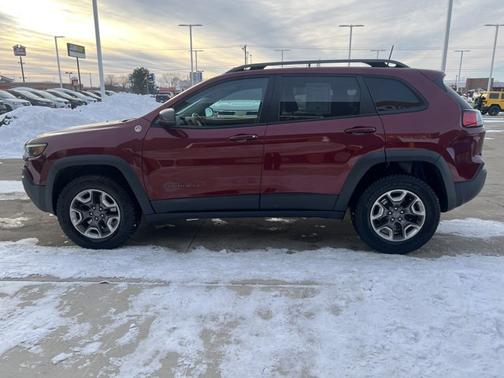 2020 Jeep Cherokee Trailhawk