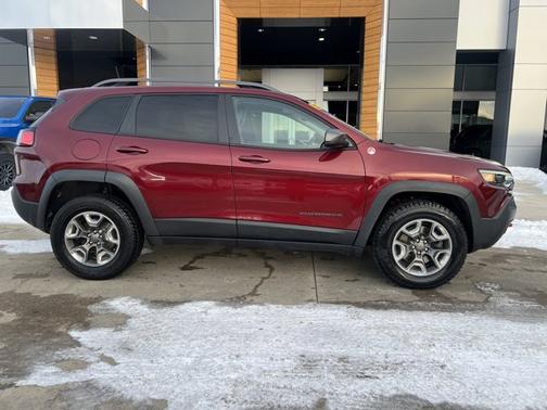2020 Jeep Cherokee Trailhawk