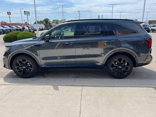 Gravity Grey 2022 Kia Sorento SX