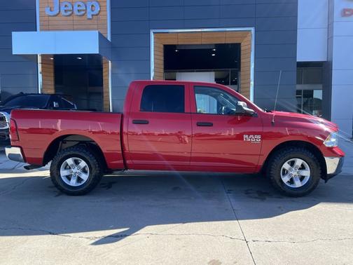 2023 RAM 1500 SLT