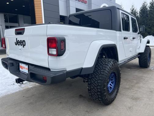 2021 Jeep Gladiator Sport S