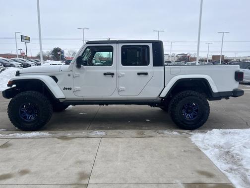 2021 Jeep Gladiator Sport S