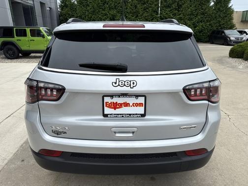 2024 Jeep Compass Latitude Lux