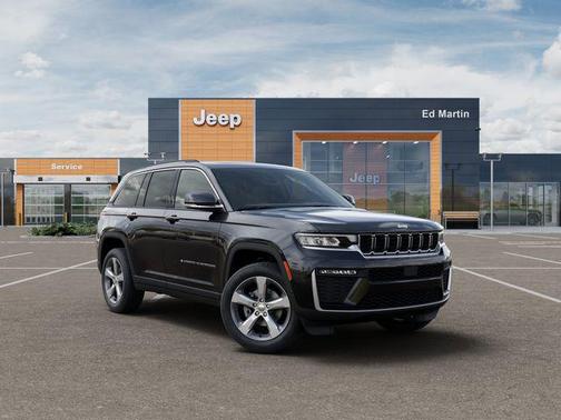 Diamond Black Crystal Pearlcoat 2026 Jeep Grand Cherokee Limited