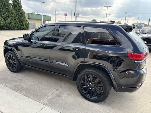 2020 Jeep Grand Cherokee Altitude