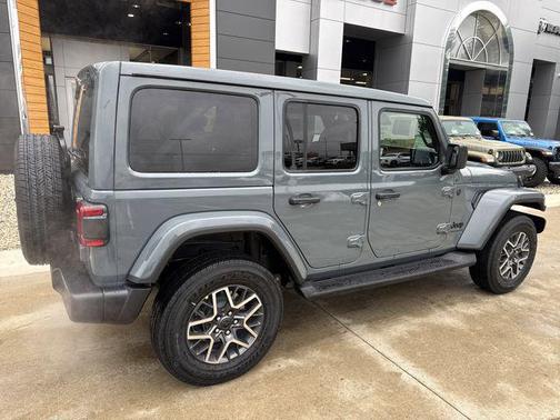 2026 Jeep Wrangler 4-Door Sahara 4x4