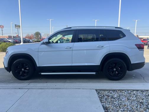 2018 Volkswagen Atlas 3.6L SE w/Technology
