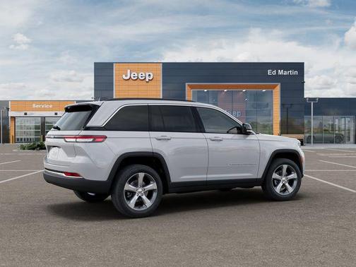 Bright White Clearcoat 2026 Jeep Grand Cherokee Limited