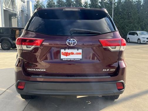 2018 Toyota Highlander SE