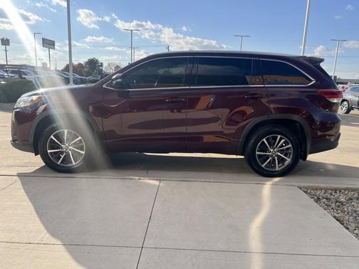 2018 Toyota Highlander SE