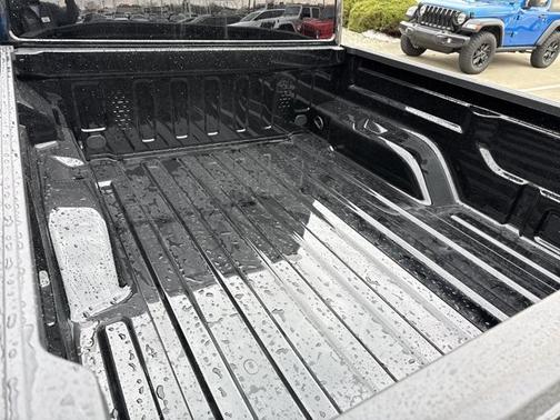 2026 Jeep Gladiator Sahara