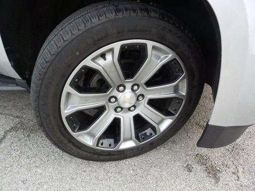 Silver Ice Metallic 2017 Chevrolet Tahoe LT