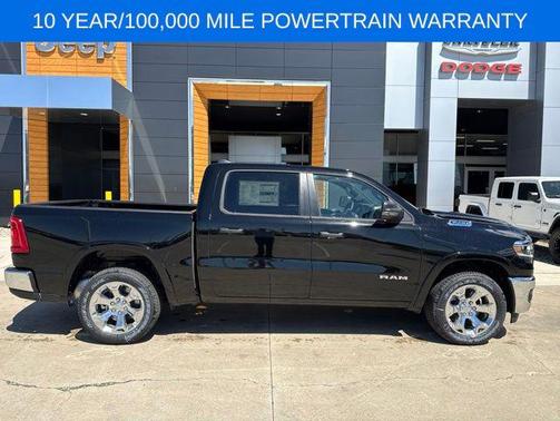 Diamond Black Crystal Pearlcoat 2026 RAM 1500 Big Horn/Lone Star