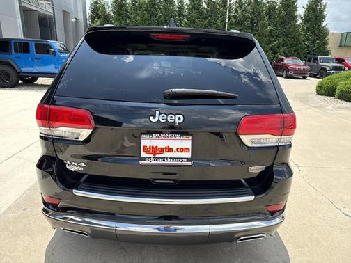 2020 Jeep Grand Cherokee Summit