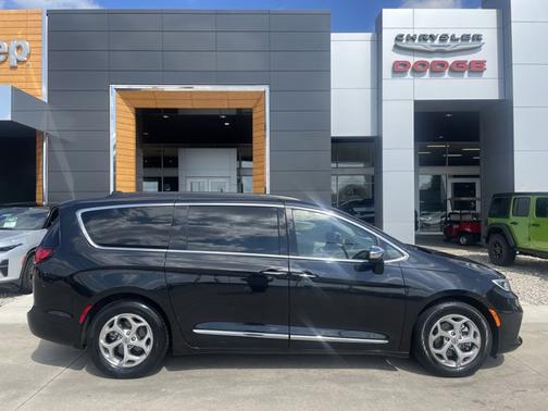 2023 Chrysler Pacifica Limited