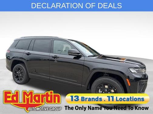 Diamond Black Crystal Pearlcoat 2026 Jeep Grand Cherokee L Altitude