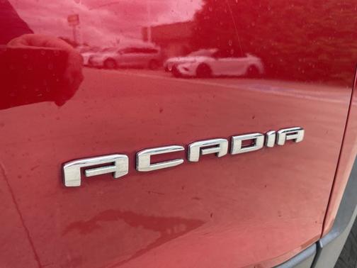 2022 GMC Acadia SLE