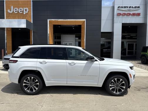 2025 Jeep Grand Cherokee Overland