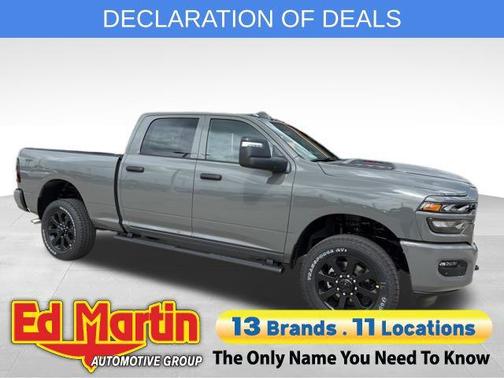 Ceramic Gray Clearcoat 2026 RAM 2500 Black Express Crew Cab 4x4 6'4' Box