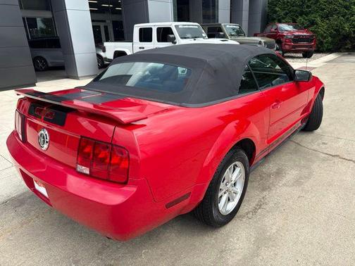 Torch Red Clearcoat 2007 Ford Mustang Deluxe