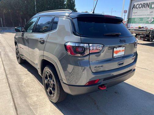Sting-Gray Clearcoat 2024 Jeep Compass Trailhawk