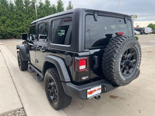 Black Clearcoat 2021 Jeep Wrangler Willys