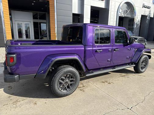 2026 Jeep Gladiator Sport S