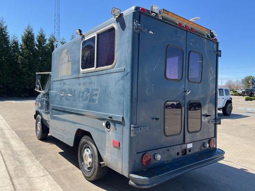 Blue 1986 Chevrolet C30/K30