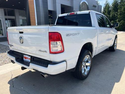 Bright White Clearcoat 2022 RAM 1500 Big Horn/Lone Star