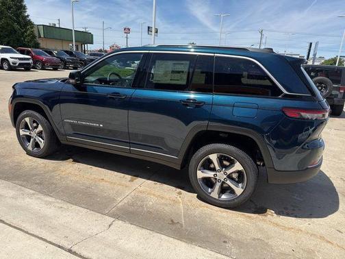 Fathom Blue Pearlcoat 2026 Jeep Grand Cherokee Limited
