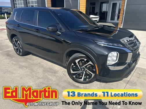 2022 Mitsubishi Outlander ES