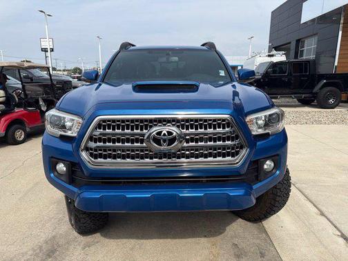 Blazing Blue Pearl 2017 Toyota Tacoma TRD Sport