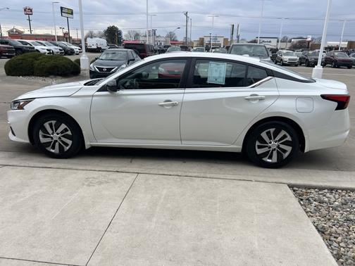 2021 Nissan Altima 2.5 SR