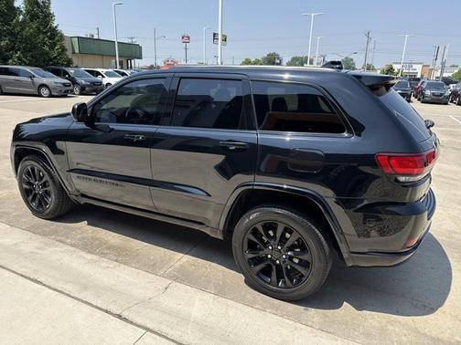 2022 Jeep Grand Cherokee WK Laredo X
