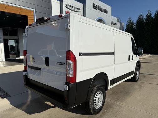 2025 RAM ProMaster 1500 Low Roof