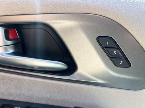 Silver Mist Clearcoat 2023 Chrysler Pacifica Touring L