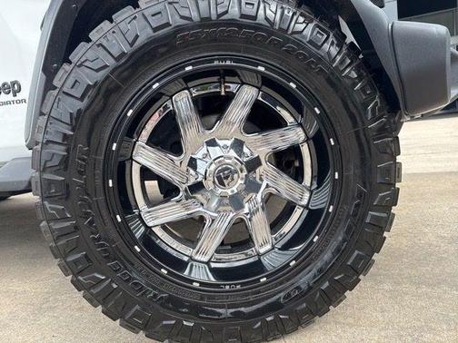 Bright White Clearcoat 2020 Jeep Gladiator Sport S