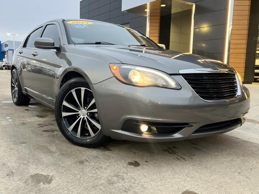 2013 Chrysler 200 Touring